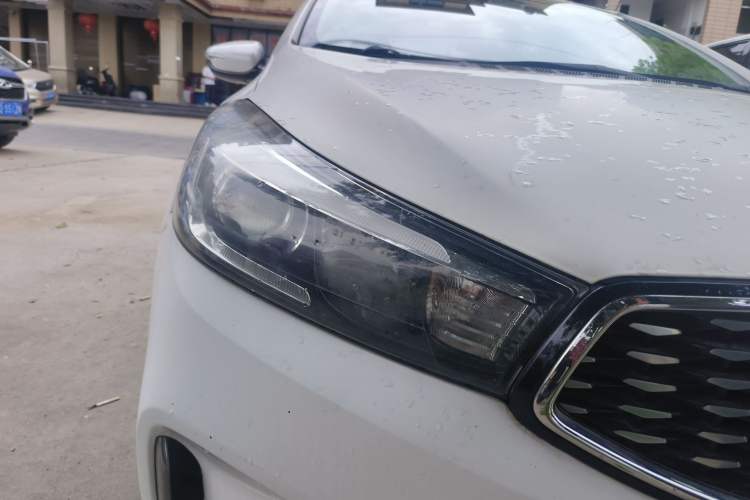 Used Kia K3 2016 1.6L Automatic GLS Right Front Headlight