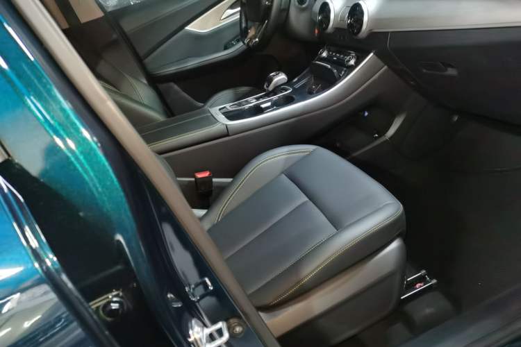 Used FORTHING T5 EVO 2024 1.5TD DCT Starry Edition
