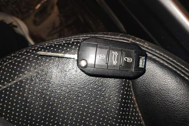 Used Peugeot 2008 2014 1.6L Automatic Fashion Edition Vehicle Key