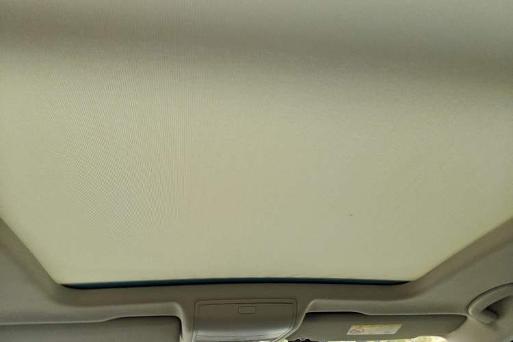 Used Volkswagen Tiguan L 2018 330TSI Automatic Two-Wheel Drive Luxury Edition
