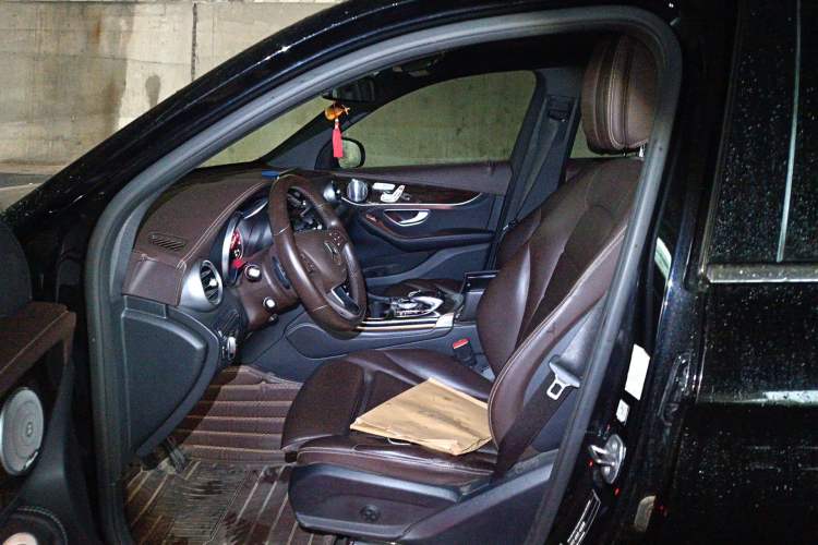 Used Mercedes-Benz GLC 2016 GLC 260 4MATIC Dynamic Edition Left Front Seat