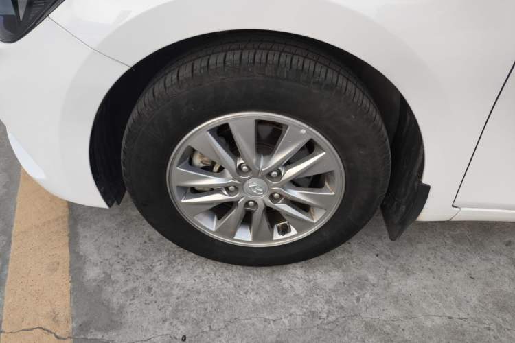 Used Hyundai Celesta 2018 1.6L Automatic GL Enjoyment Version China V Standard