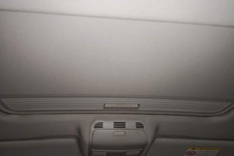 Used Volkswagen Magotan 2015 2.0 TSI Luxury Model Headliner