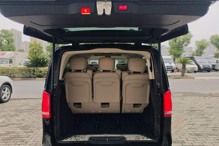 Used Mercedes-Benz V-Class 2021 V 260 L Long Wheelbase Prestige Edition