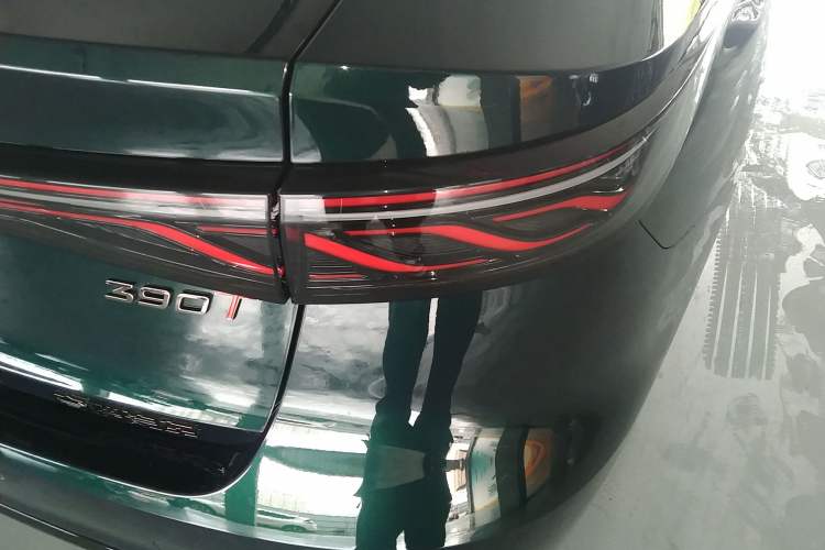 Used Chery Arrizo 8 PRO 2025 Model Pro 2.0T Prestige Version Right Rear Taillight