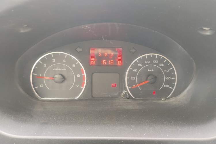 Used Wuling Rongguang V 2016 1.2L Practical Model Non-Power-Assisted