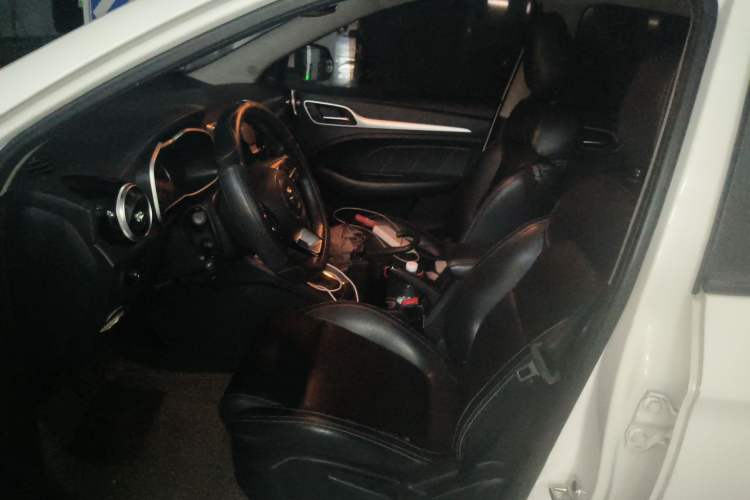 Used MG ZS 2017 1.5L Automatic Elite Edition Left Front Seat