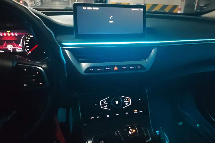 Used Hongqi H5 2022 Classic Model Facelift 1.8T Automatic Smart Connect Flagship Edition