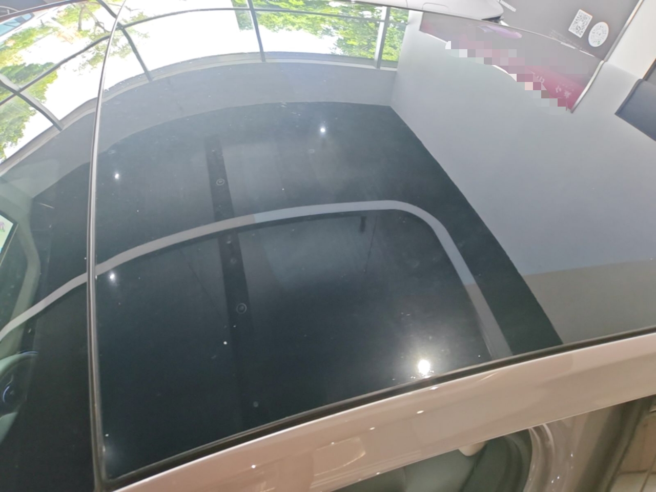 Hongqi EH7 2025 640 All-Wheel Drive Smart Selection Edition — снимка 7