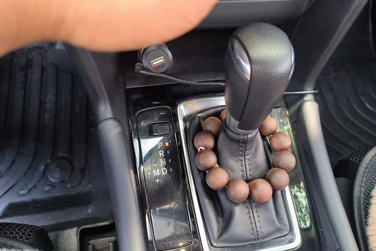 Used Mazda 3 Axela 2017 Sedan 1.5L Automatic Luxury Model Emission Standard China V Vehicle Key