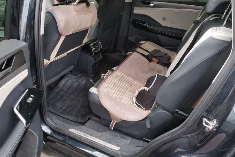 Used Volkswagen ID.6 CROZZ 2021 Long-Range PURE+ Edition