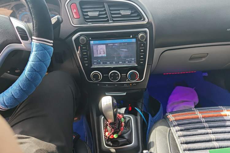 Used Soueast V3 Lingyue 2015 1.5L Manual Smart Edition Audio And AC Panel