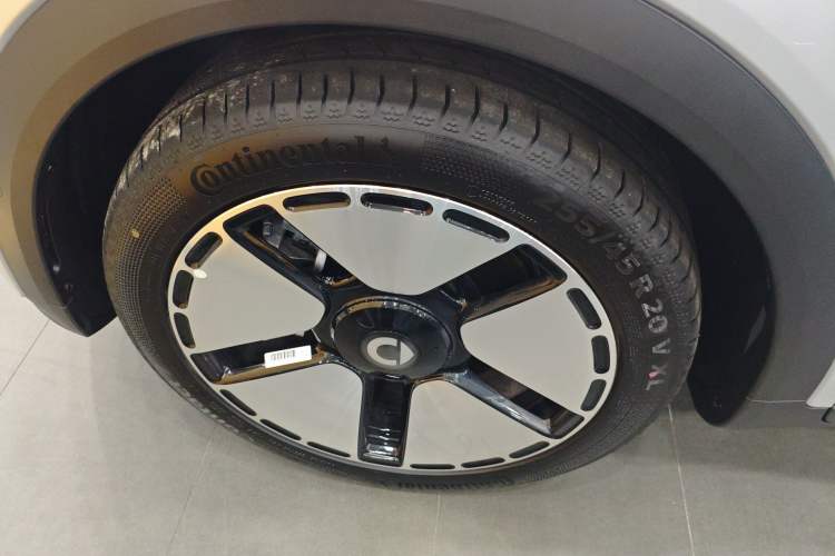 Used smart #5 2024 Ultra-Long Range Extraordinary Journey Luxury Edition Left Front Wheel Hub