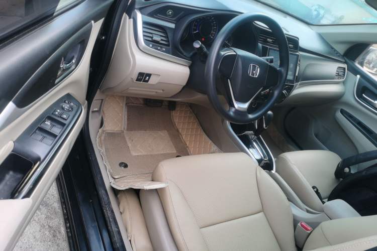 Used Honda Crider 2016 1.8L CVT Comfort Version Driver Seat