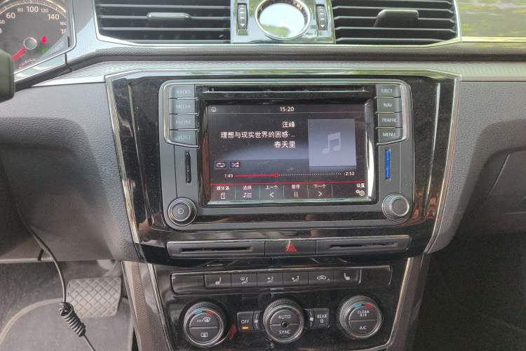 Used Volkswagen Passat 2017 330TSI DSG Prestige Edition Audio And AC Panel