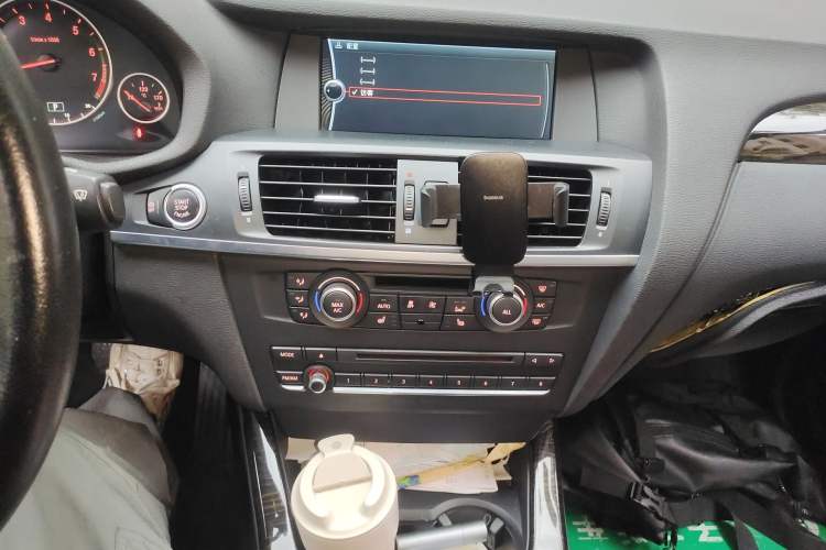 Used BMW X3 2013 xDrive20i Luxury Edition Audio And AC Panel