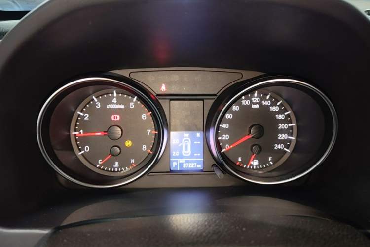 Used Haval M6 2019 1.5T DCT Two-Wheel Drive Elite Version China V Standard