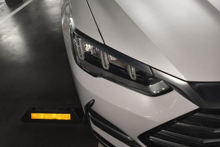 Used BYD Song Pro New Energy 2022 DM-i 51km Prestige Model Right Front Headlight