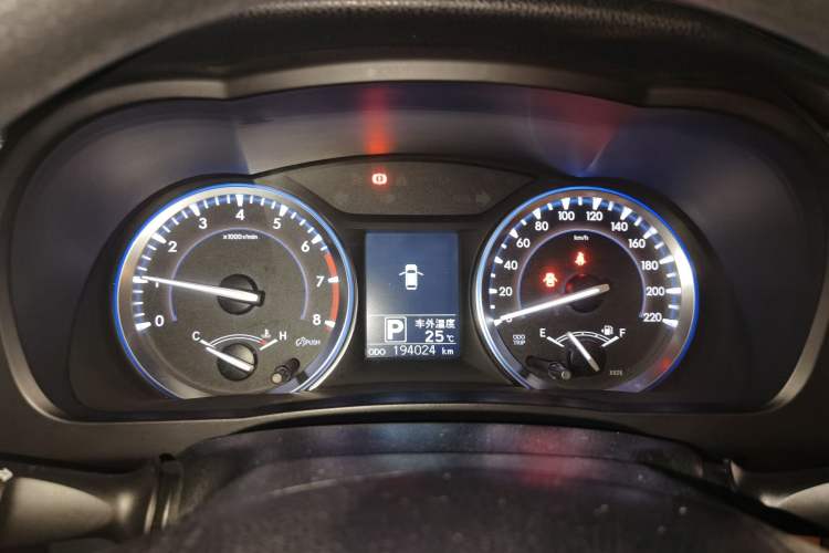 Used Toyota Highlander 2015 3.5L 4x4 Elite Edition 7-Seater
