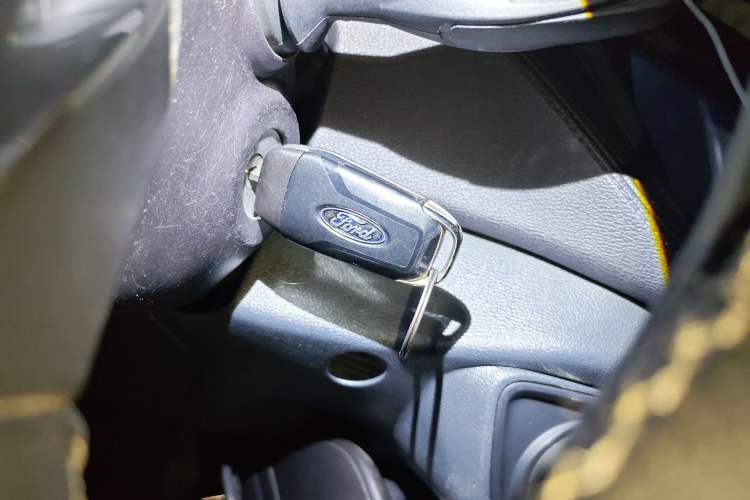 Used Ford Escort 2015 1.5L Automatic Fashion Model Vehicle Key