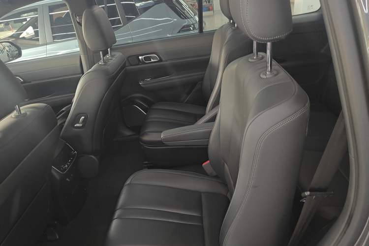 Used Li Auto ONE 2020 Extended-Range 6-Seater Version Left Rear Seat