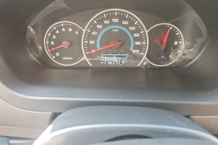 Used Wuling Rongguang V 2016 1.5L Standard Version
