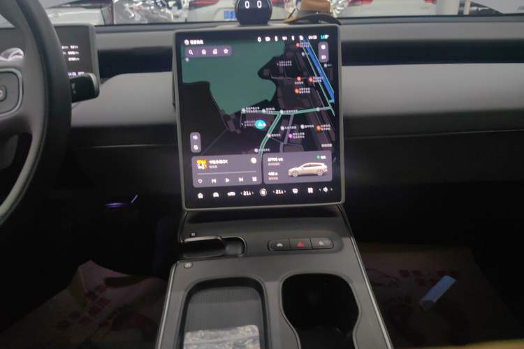 Used Nio ET5T 2023 75 kWh Touring Audio And AC Panel