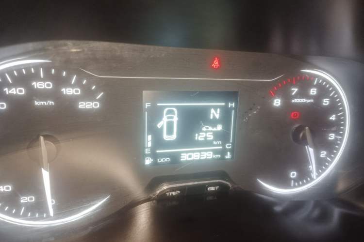 Used Wuling Alvez 2022 1.5L Manual Free-Style Model