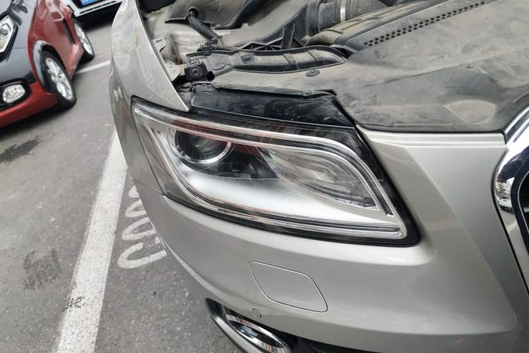 Used Audi Q5 2013 40 TFSI Comfort Edition Right Front Headlight