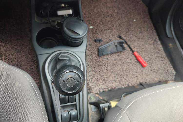 Used CHANGAN Benni mini 2012 1.0L Manual Fashion Edition China IV Standard
