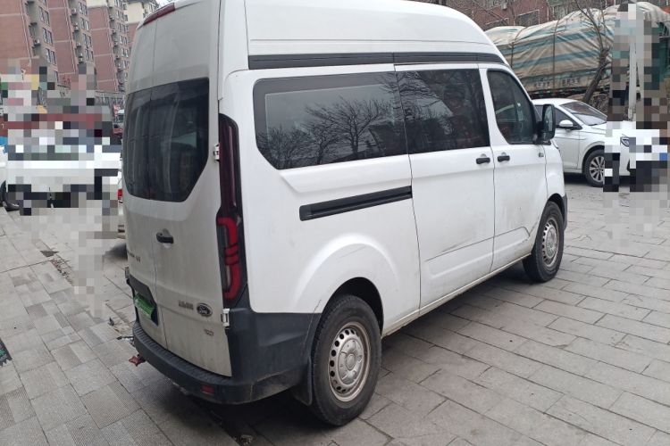 Used Ford Transit 2023 2.0T Diesel Manual Multifunction Commercial Vehicle Mid-axle Mid-roof 5/6 Seats