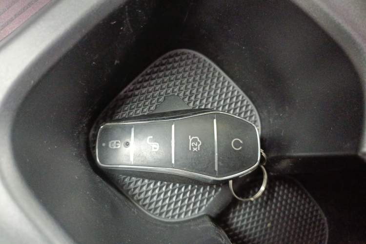 Used BYD Seagull 2025 Smart Drive Version 305 km Freedom Edition Vehicle Key