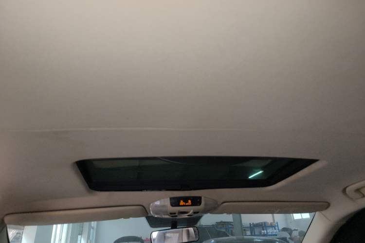 Used Mercedes-Benz Viano 2013 3.0L Hospitality Edition