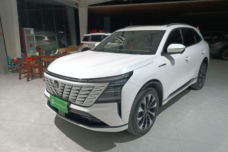 Used CHANGAN CS75 PLUS 2025 4th Generation UItra 2.0T New Blue Whale Smart Intelligent Powertrain Version