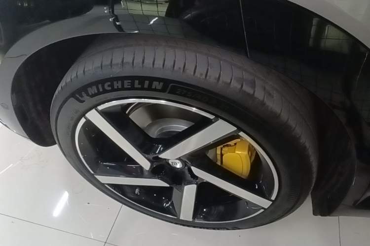 Used Xiaomi Auto YU7 2025 Ultra-Long Range Rear-Wheel Drive Version
