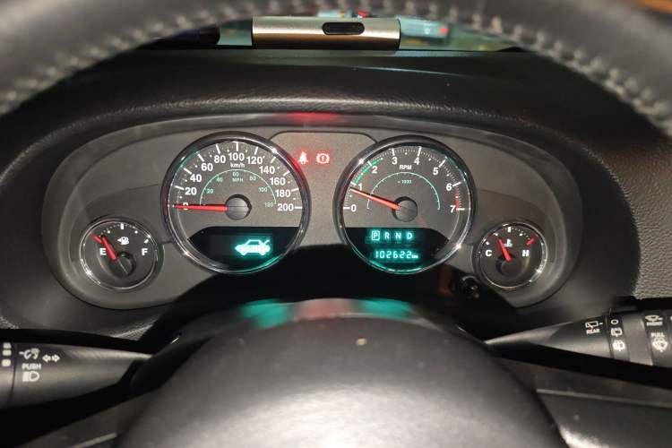 Used Jeep Wrangler 2017 3.6L Rubicon Four-Door Comfort Edition Instrument Cluster