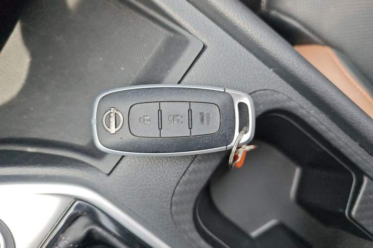 Used Nissan Sylphy 2023 1.6L CVT Black Gold Edition Interior 1