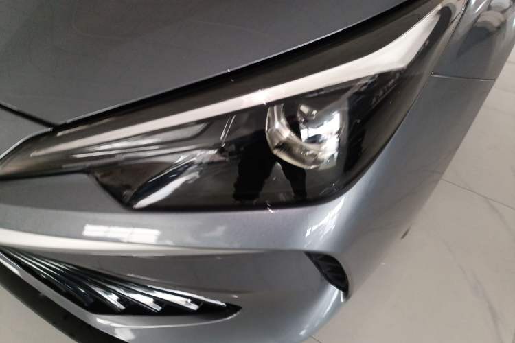 Used Roewe i5 2026 Model 1.5L CVT Luxury Version
