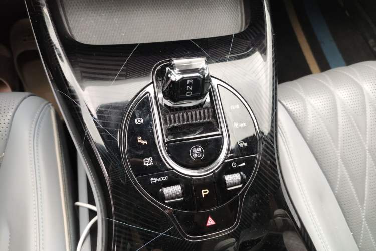 Used BYD Seal 2022 700 km Long-Range Rear-Wheel-Drive Version Gear Lever