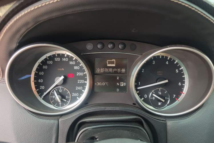Used Mercedes-Benz M-Class 2010 ML 350 4MATIC Luxury Special Edition Instrument Cluster
