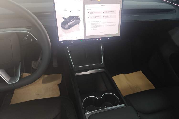 Used Tesla Model Y 2025 Rear-Wheel Drive First Edition Audio And AC Panel