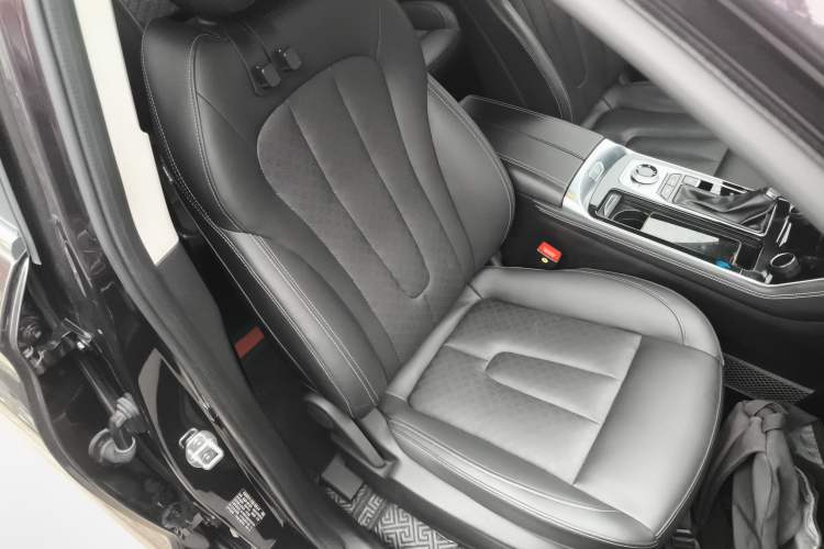 Used JETOUR X90 2020 1.6T DCT Shadow Luxury Edition 6-Seater