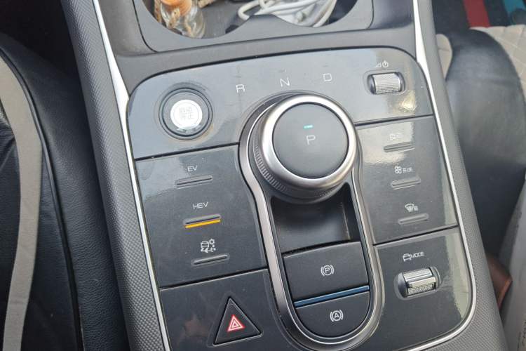 Used BYD Destroyer 05 2024 HONOR Edition DM-i 55KM Luxury Model Gear Lever