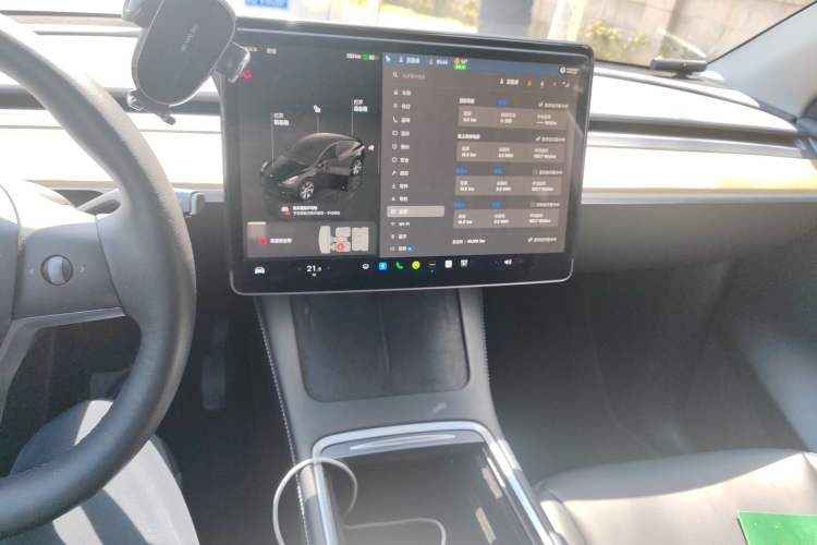Used Tesla Model Y 2022 Rear-Wheel-Drive Version Audio And AC Panel