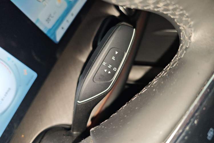 Used Chery Tiggo 9 2025 2.0T Dual-Clutch Two-Wheel Drive Luxury Edition 5 Seats