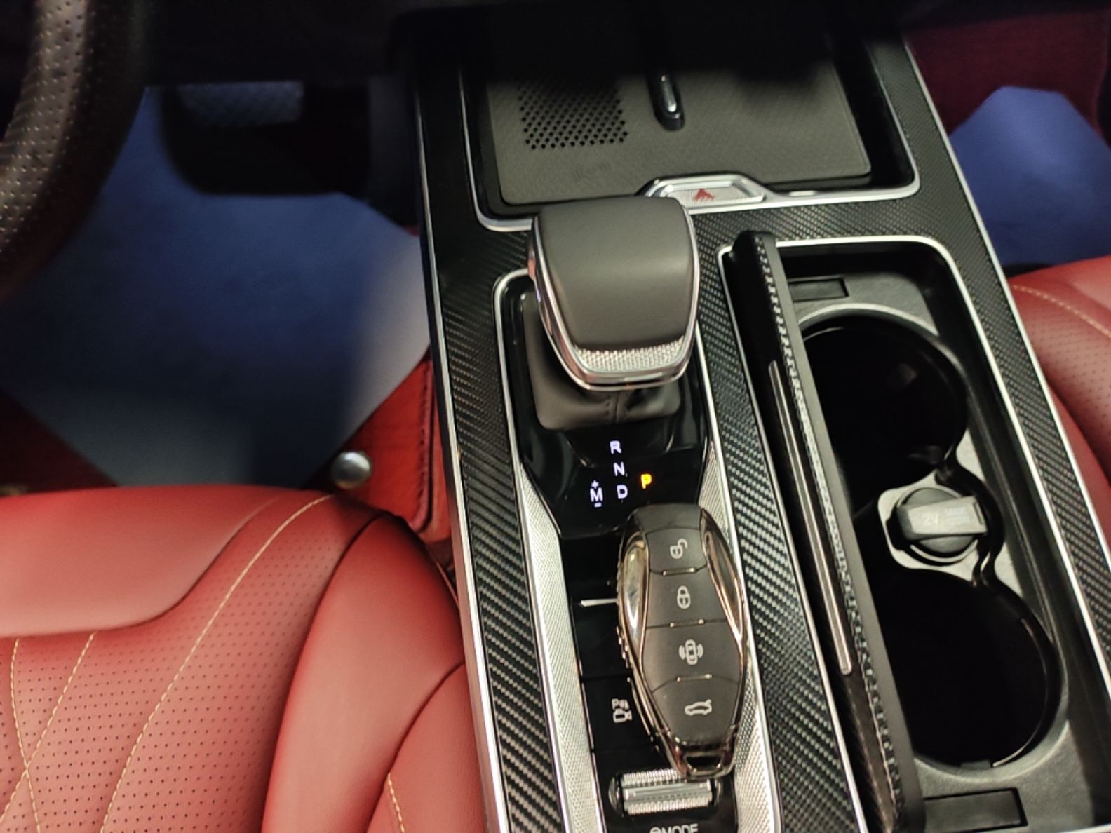 Hongqi HS5 2026 Model 2.0T Four-Wheel Drive Xuan Ying Edition — снимка 16