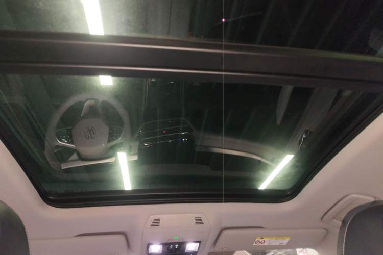 Used Volkswagen Passat 2025 Pro 380TSI Dragon Glory Edition Headliner