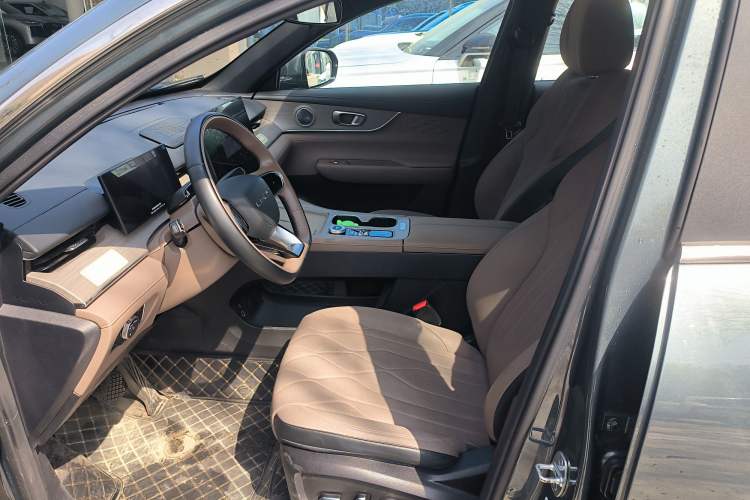 Used Chery Tiggo 8 PLUS 2025 290TGDI DCT Luxury 5-Seater