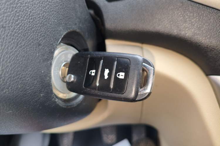 Used Changan Eado 2015 1.6L Manual Luxury Model China V Standard
