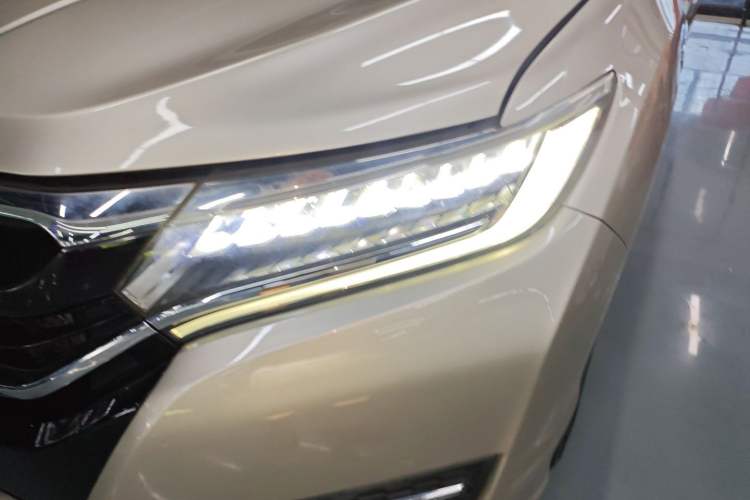 Used Honda UR-V 2017 240TURBO Two-Wheel Drive Luxury Edition China VI